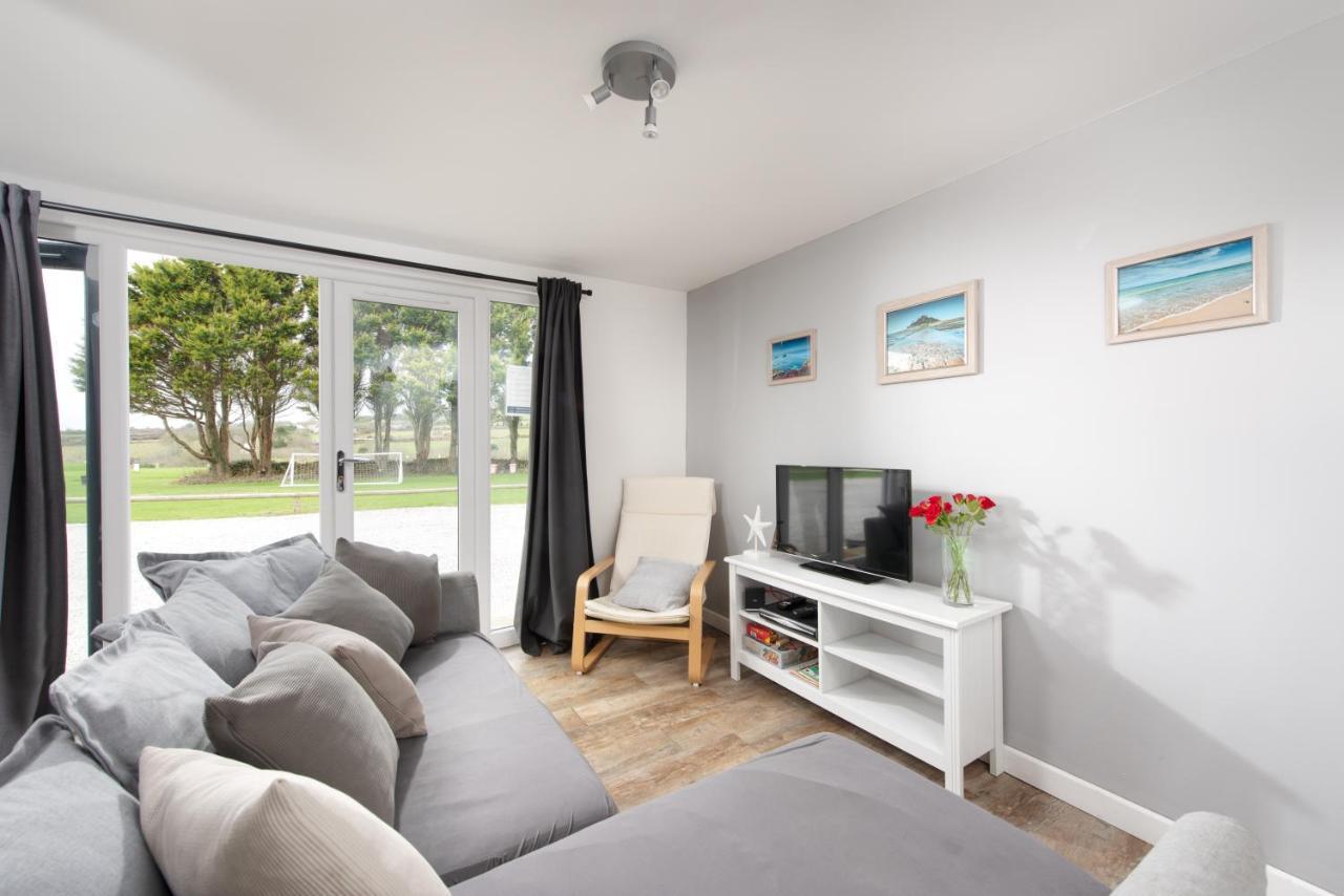 Wheal Rose -Beautifully Fitted Lodge Helston Cornwall Exterior foto